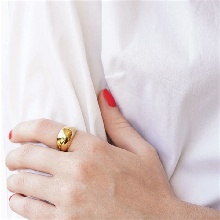 18k Gold Lyra Ring