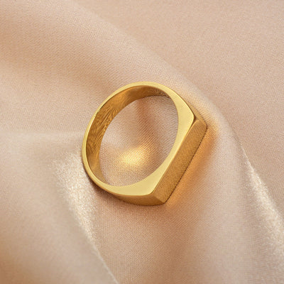 18k Gold Rectangular Signet Ring