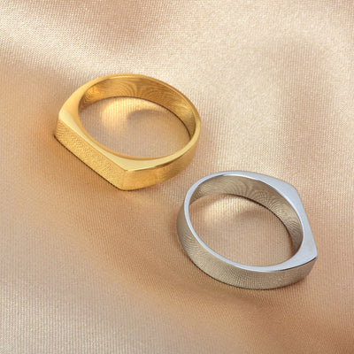 18k Gold Rectangular Signet Ring