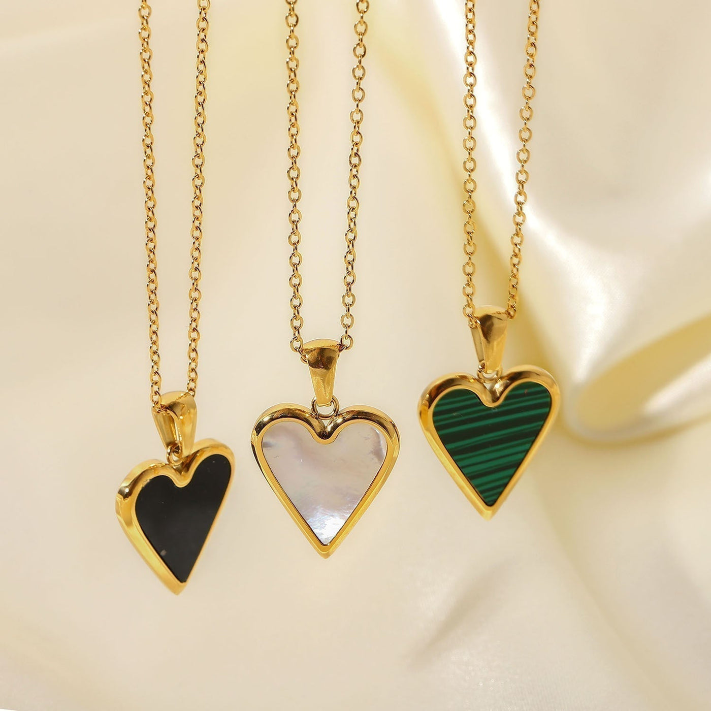 18k Gold Blythe Heart Necklace