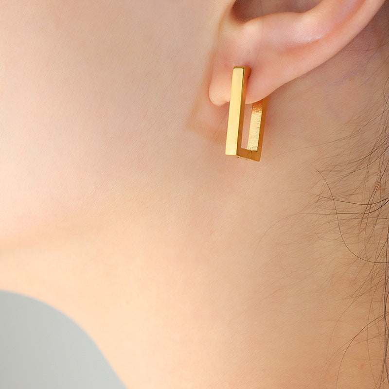 Terra Geometric Earrings in 18k Gold