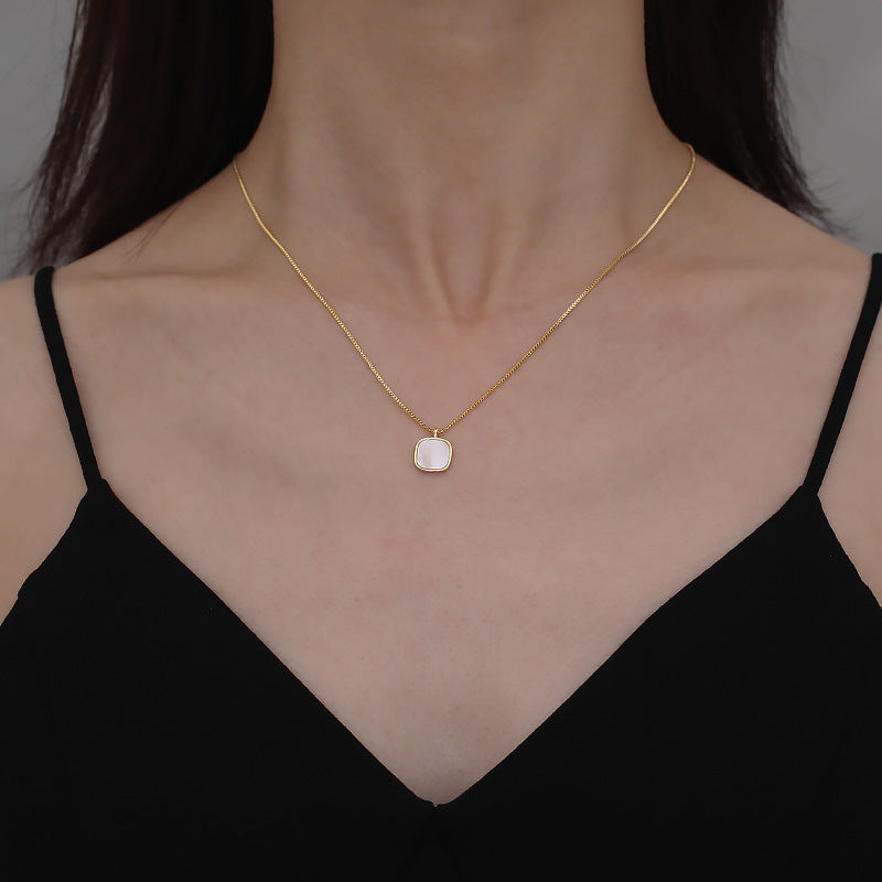 Sophie 18k Gold Necklace with Pearl Pendant