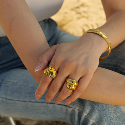 Carys 18k Gold Ring