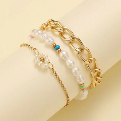 Daisy Pearl Bracelet Collection