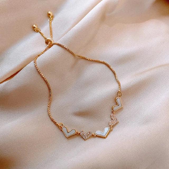 Adjustable Heart Bracelet in Gold