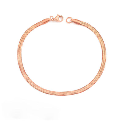 18k Gold Stella Necklace Featuring Braid and Fish Design