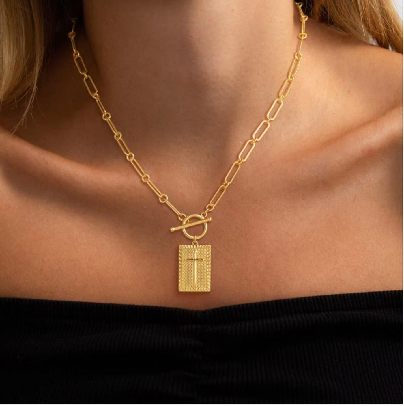 Logan | Distinctive Elegant Cross Pendant Necklace