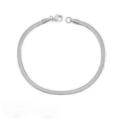 18k Gold Stella Necklace Featuring Braid and Fish Design