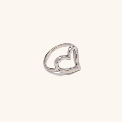 Verity Heart Ring in 18K Gold