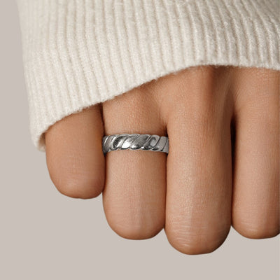 Calira Silver Twisted Infinity Ring
