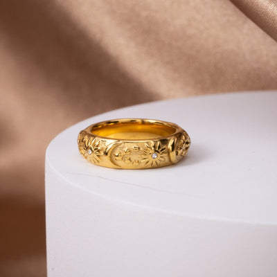 Esme | Celestial Gold Band
