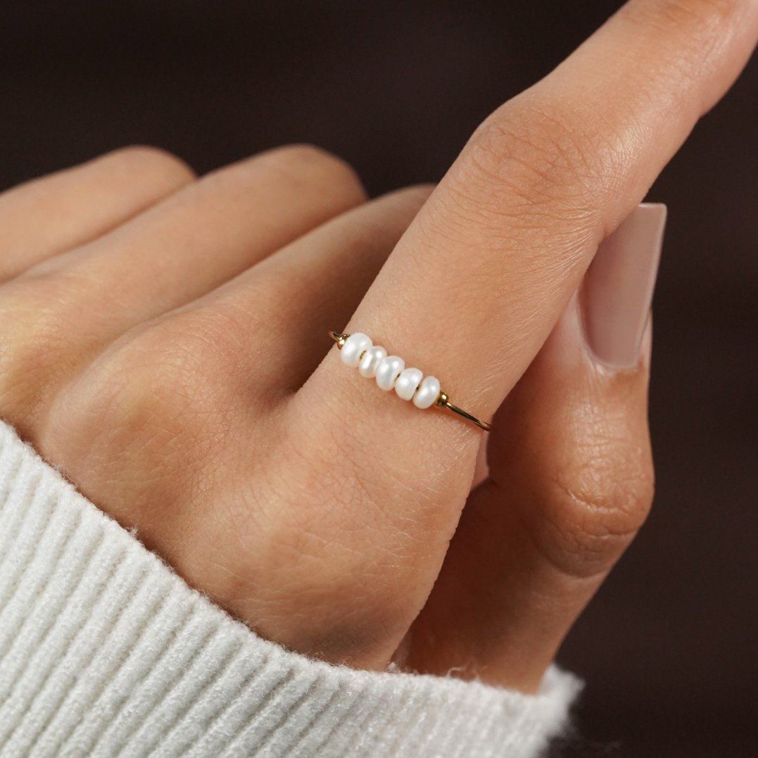 Graceful Freshwater Pearl Ring