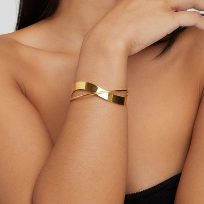 Unique Gold Eve Bracelet | Crafted in 18k Gold