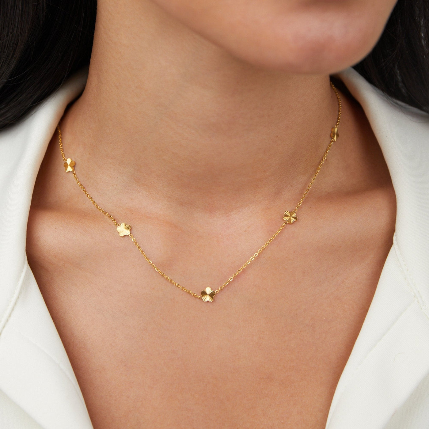 Flower Power Gold Necklace