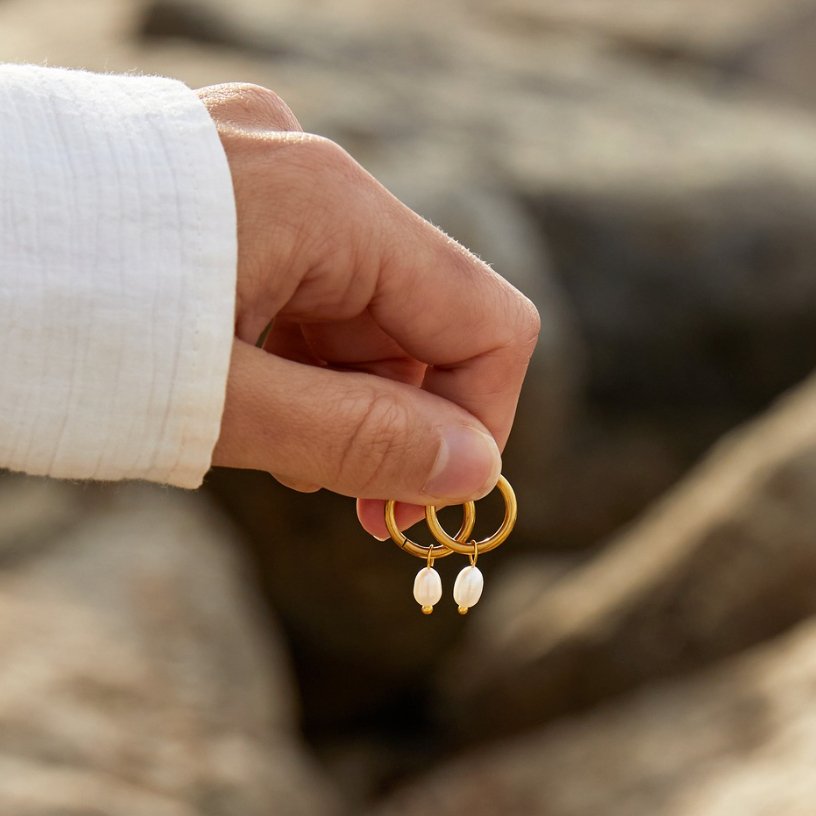 Bella Freshwater Pearl Earrings in 18K Gold