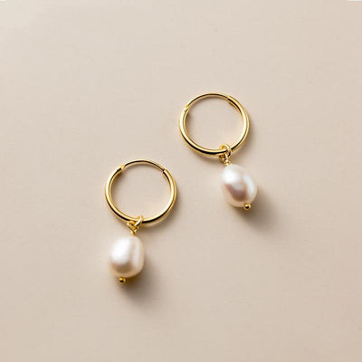 Esmeralda | Elegant Bella Freshwater Pearl Earrings