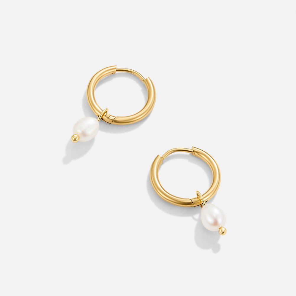 Bella Freshwater Pearl Earrings in 18K Gold