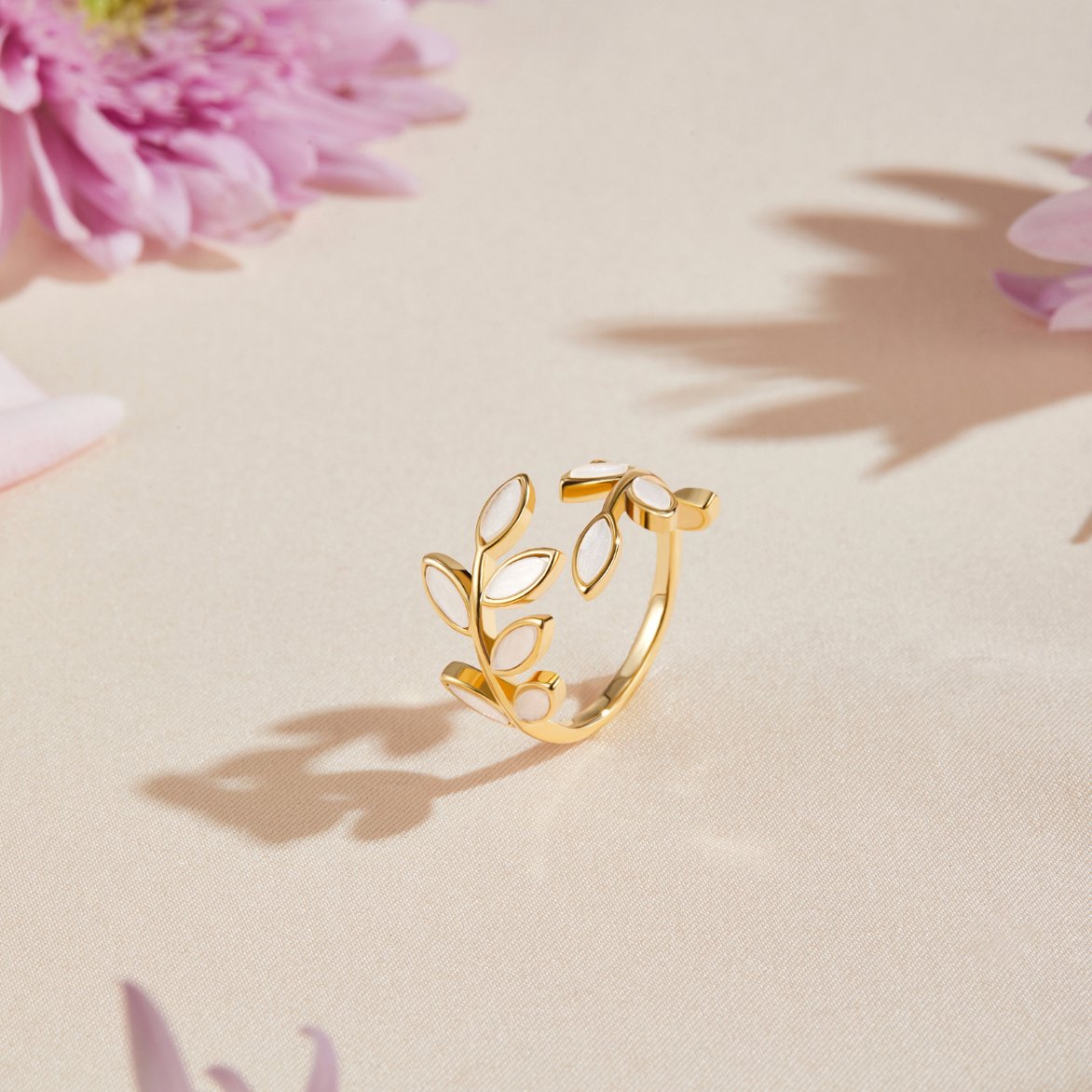 Goldblatt Ring - Serene Collection