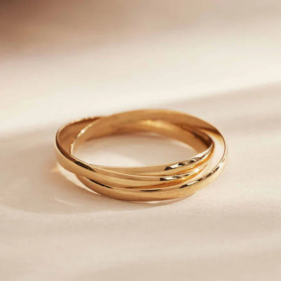 Trielle Ring in Golden Léna