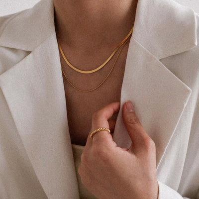 18k Gold Melody Twist Ring