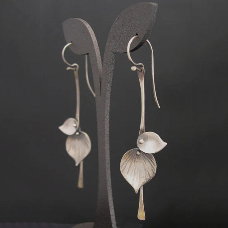 SilvLeaf™ | Classic Silver Vintage Earrings