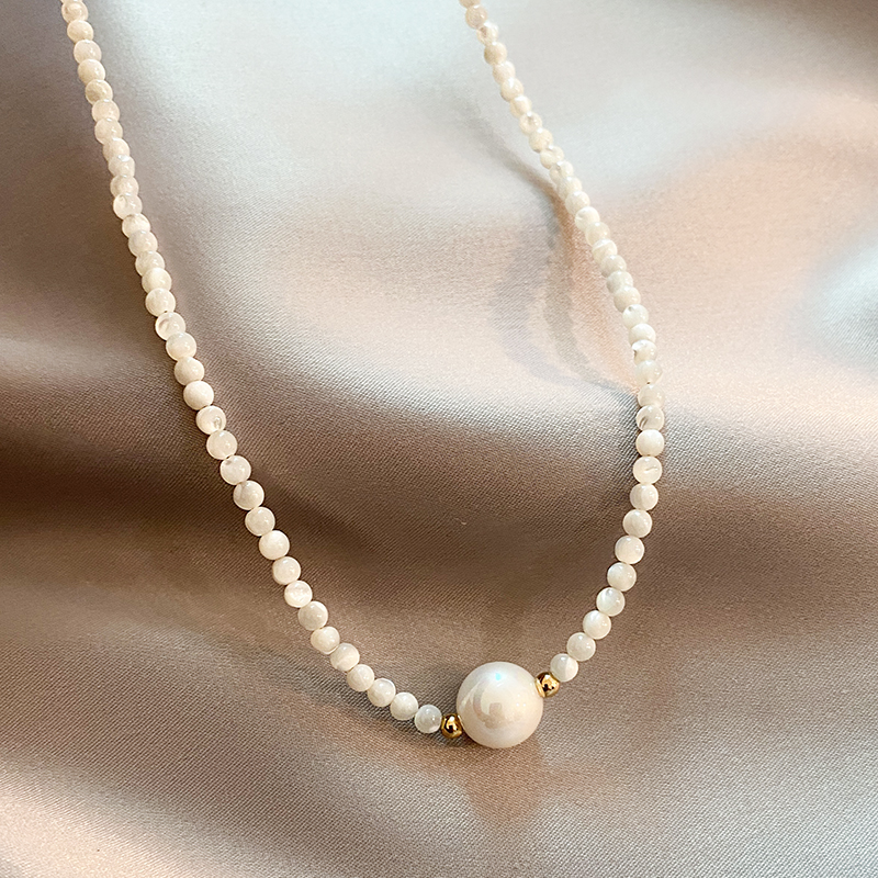 Trinity | Sophisticated Pearl Necklace