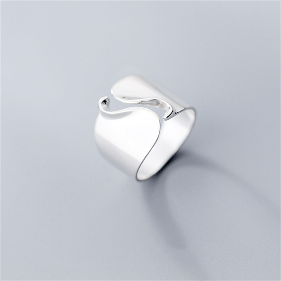Classic Elegance Silver Ring