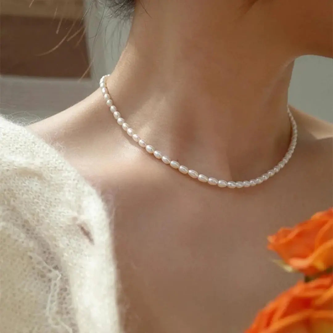Chic Pearl Pendant Necklace