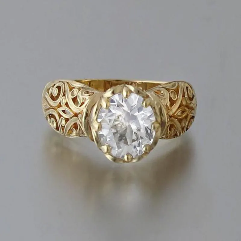 Chic White Zirconia Ring