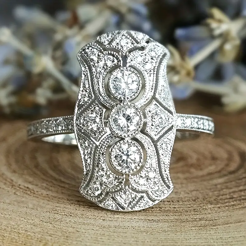 Classic Vintage Silver Ring with Brilliant Design