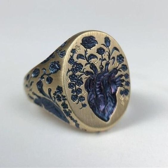 Unique Vintage Gold Ring Featuring Blue Blossom Design