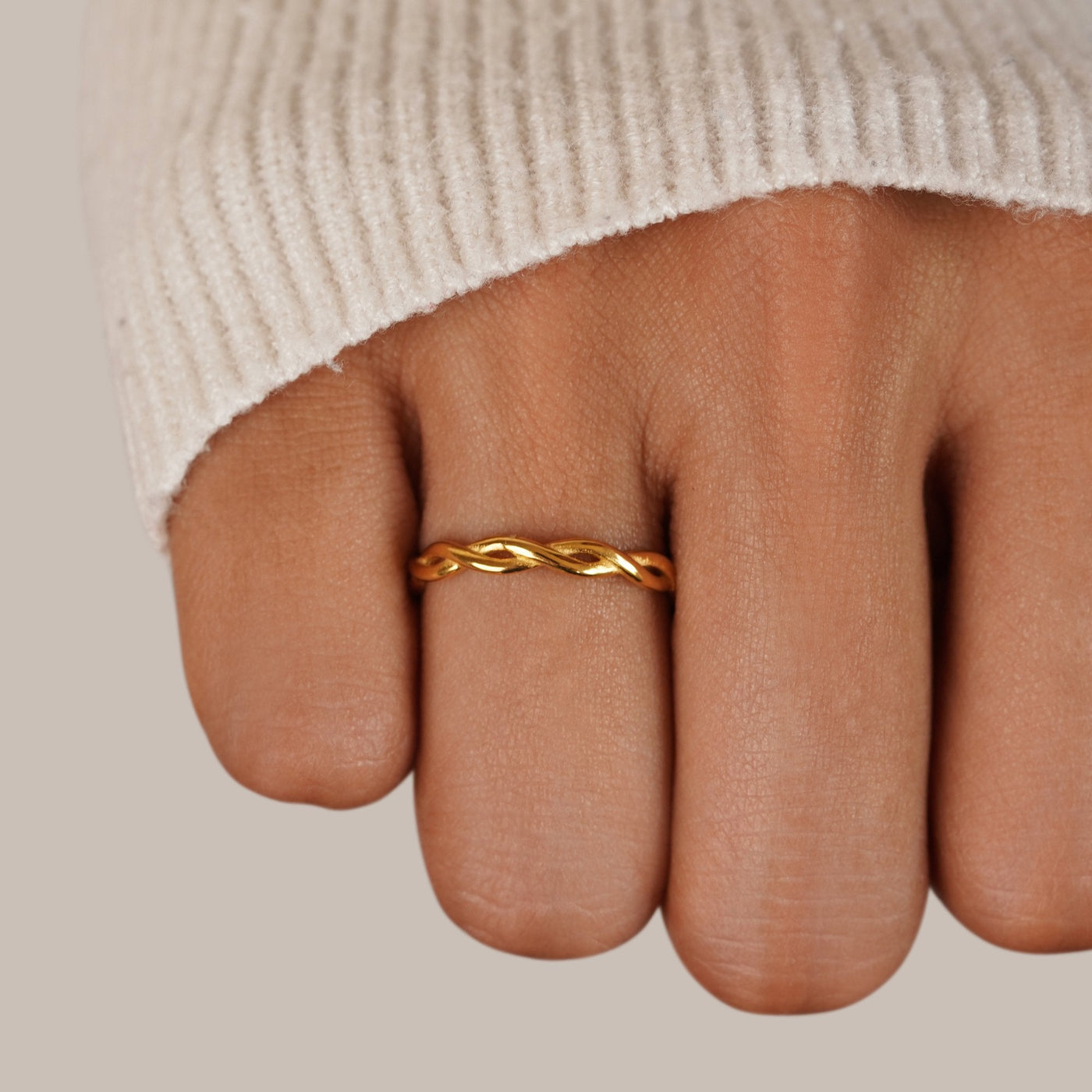 Adelina | 18K Gold Infinity Twist Ring