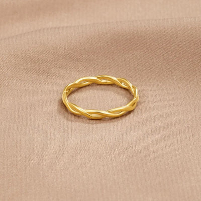 Adelina | 18K Gold Infinity Twist Ring