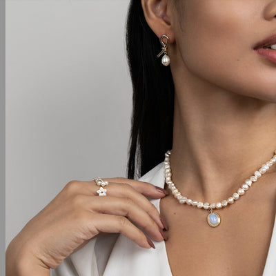 Elaine | Gold Knotted Earrings with Freshwater Pearls