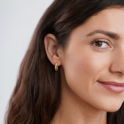 Luna 14k Gold Elegant Knotted Earrings