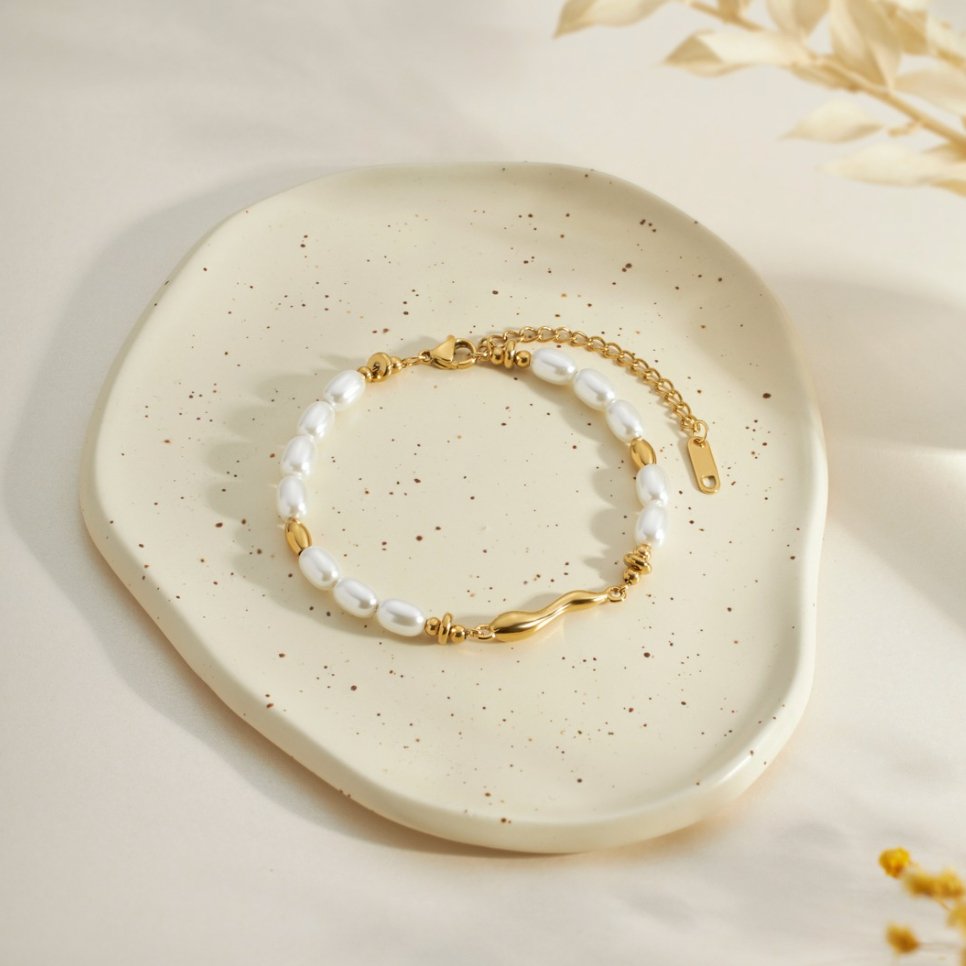 Tatum | Elegant Freshwater Pearl Bracelet