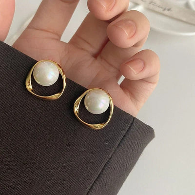 Emma™ | Classic Pearl Vintage Earrings