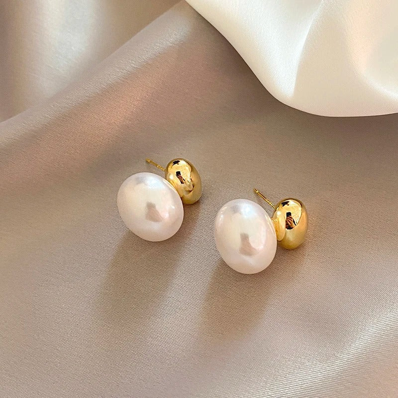 Aeri™ Vintage-Inspired Pearl Earrings