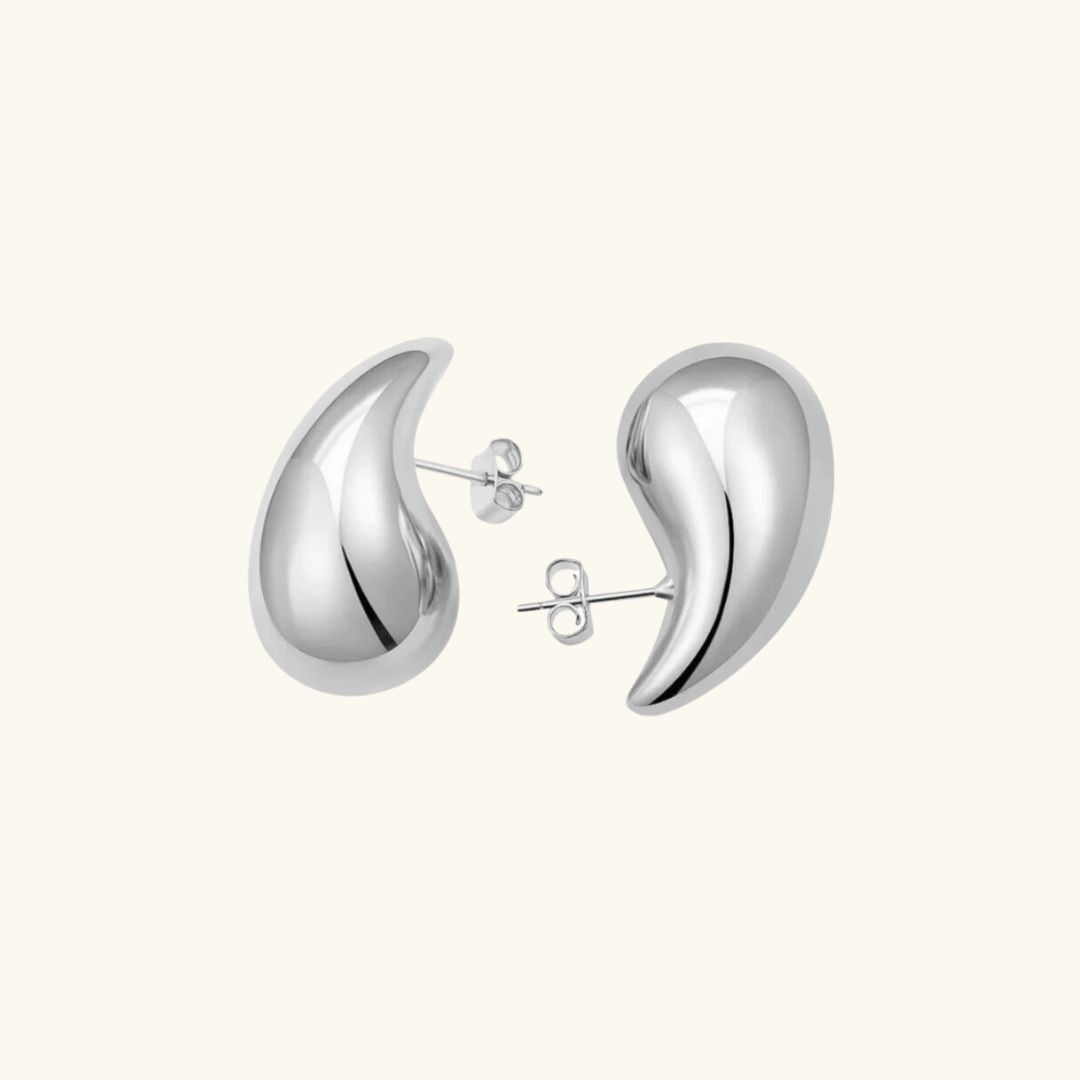 Sandra Teardrop Earrings | Crafted in 18k Gold