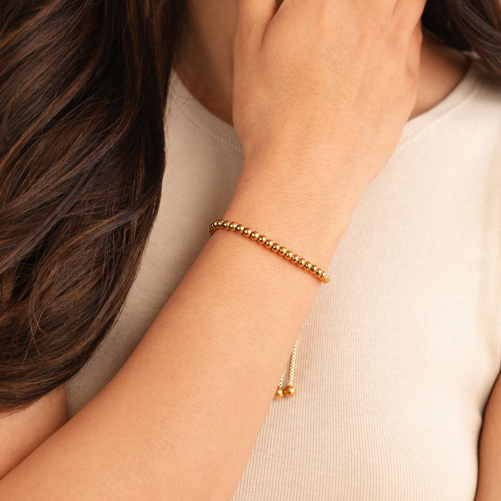 Nila Elegant 18k Gold Bracelet Adorned with Pearls