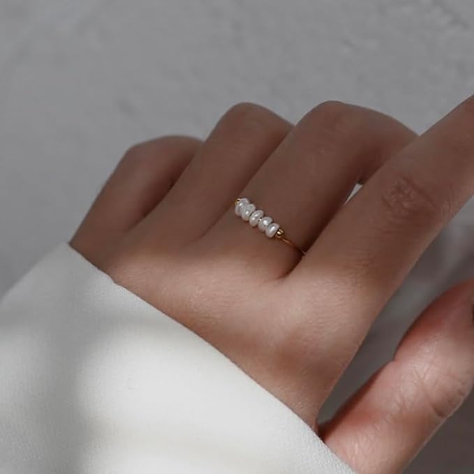 18k Gold Magnolia Ring Adorned with Freshwater Pearls