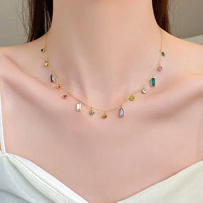 Elegant Choker Necklace Adorned with Delicate Scattered Crystals