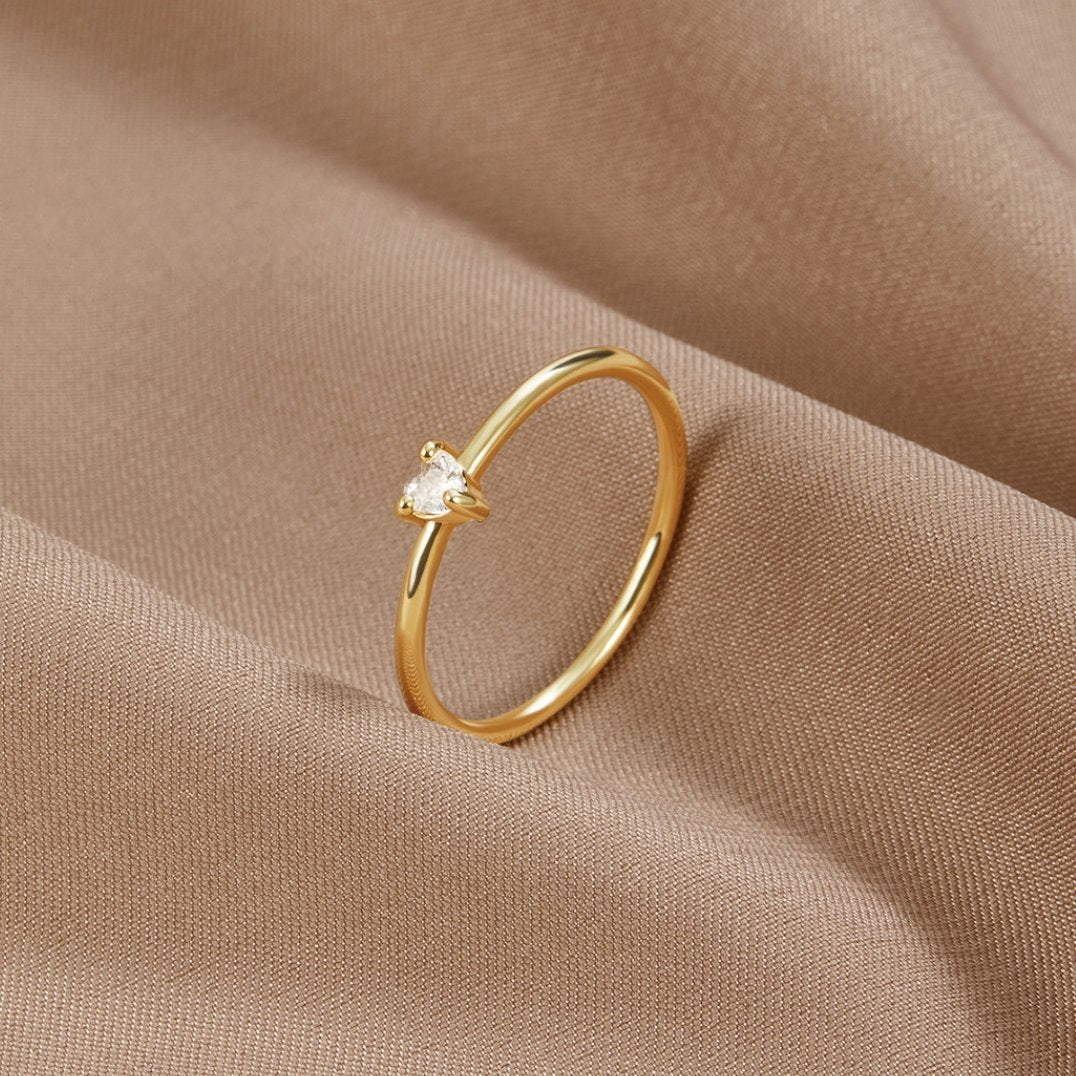 Samara | Heart-Shaped Crystal Love Ring