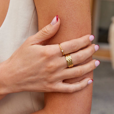 Samara | Heart-Shaped Crystal Love Ring