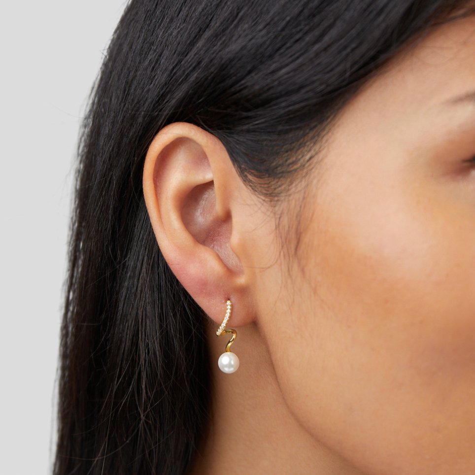 Elora Tam Pearl Wave Earrings