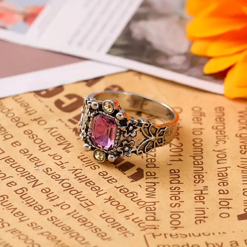 Antique Gold Ring with Inlaid Purple Zirconia