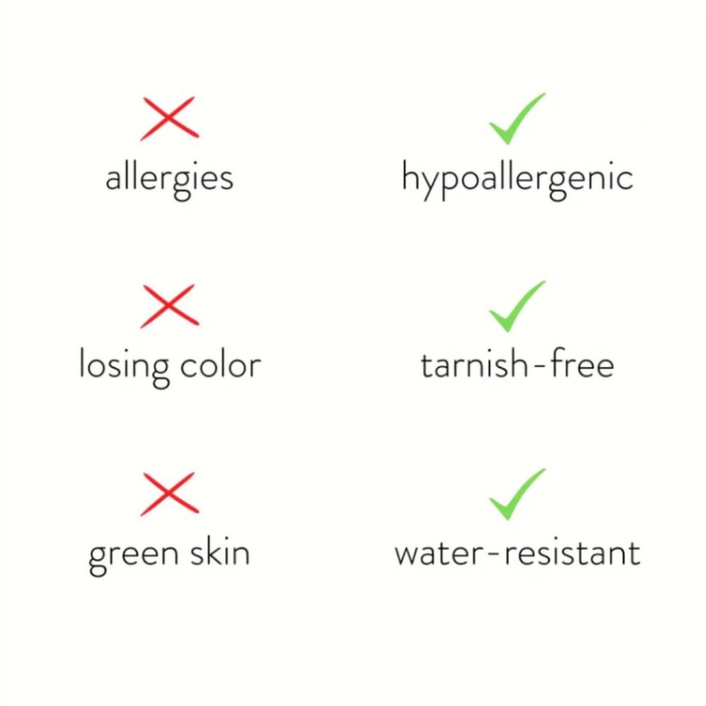 White Floral Blossom Necklace