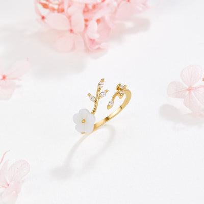 Rise - White Flower Ring